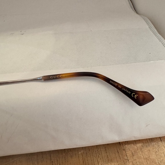 Brand new Gucci eyeglasses - Picture 2 of 4
